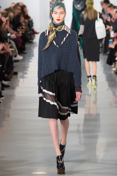 Look 30